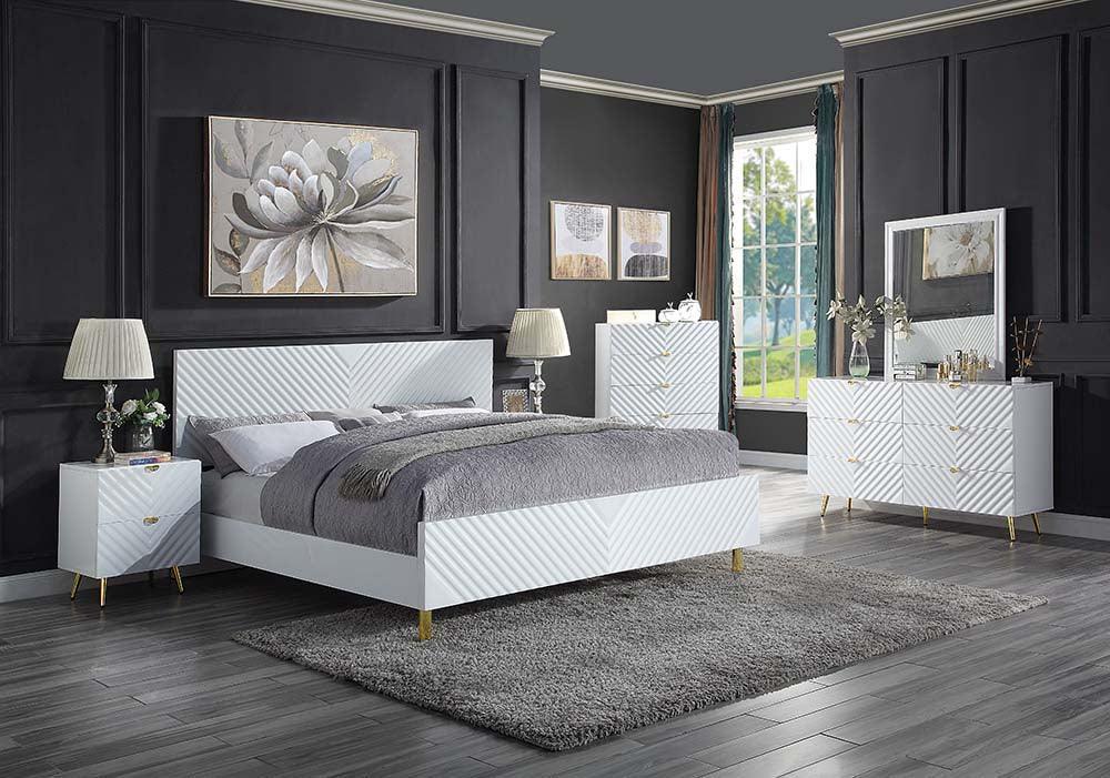 Gaines Queen Bed, White
