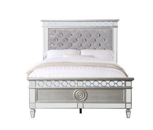 ACME Varian Full Bed, Gray Velvet, Silver & Mirrored Finish