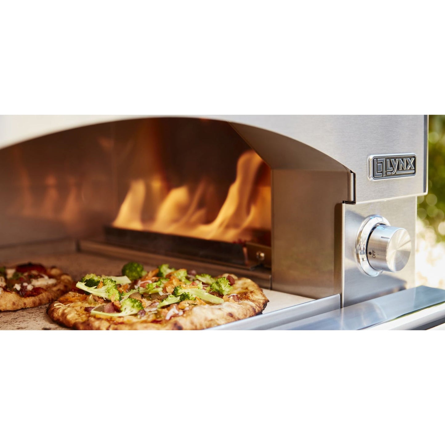 Lynx 30-Inch Built-in/Countertop Napoli Outdoor Oven (LPZA-LP/NG)